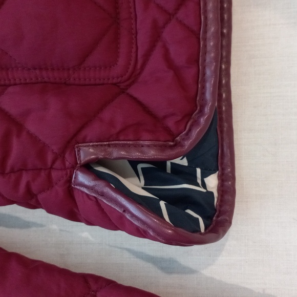 Women's Jacket - Picture 5 of 16